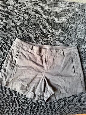 a.n.a Black Women's Shorts w 4 pockets